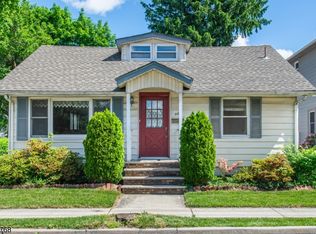 8 2nd St, Wanaque, NJ 07465