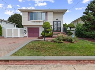 3405 Parkway Dr, Baldwin, NY 11510