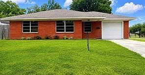 2nd image of 2102 Blueberry Ln