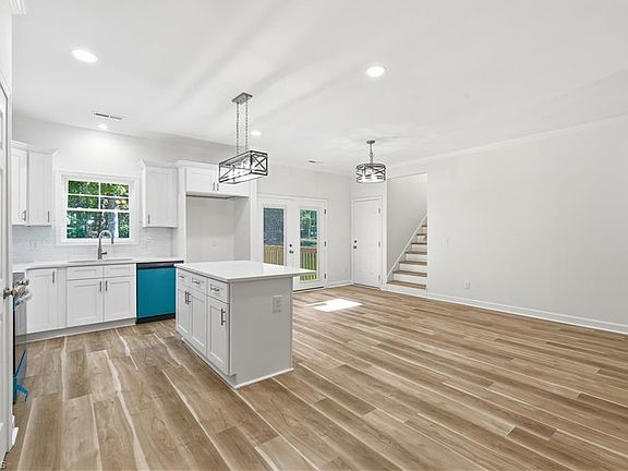 4th image of 2881 Kiser Rd