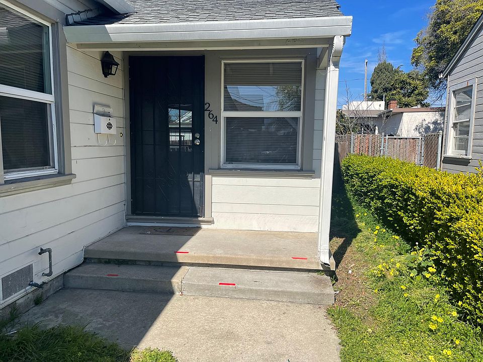 1st image of 264 Bristol Blvd