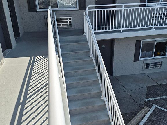3rd image of 900 Wesley Ave #218