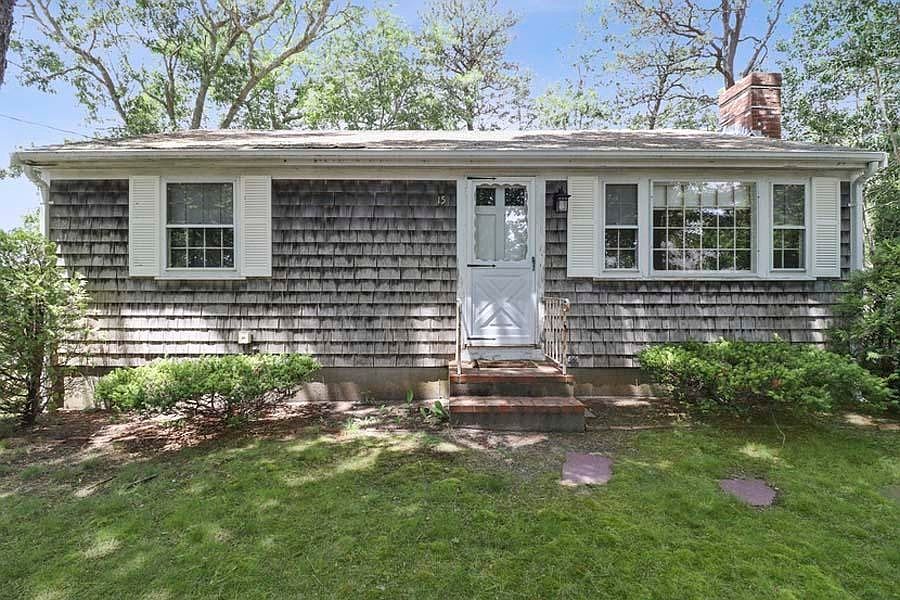 1st image of 15 Rosemary Ln
