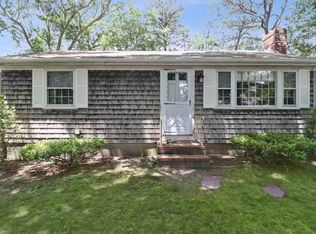 15 Rosemary Ln, West Yarmouth, MA 02673