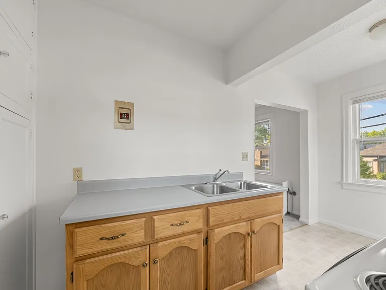1902 3rd St — Photo 15