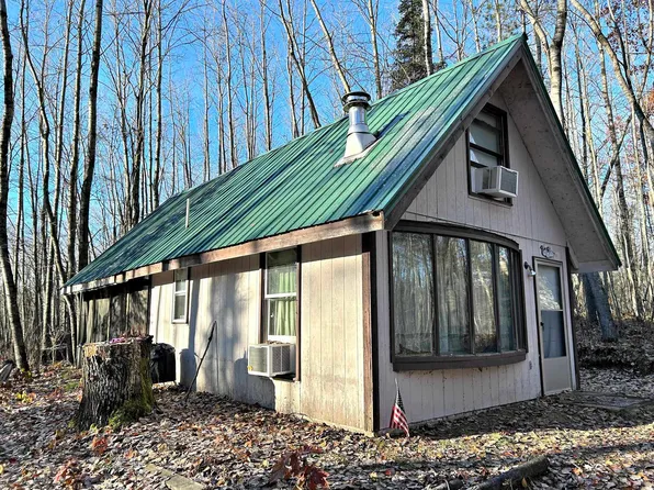 W6519 Lemke Trail Dr, Pembine, WI 54156