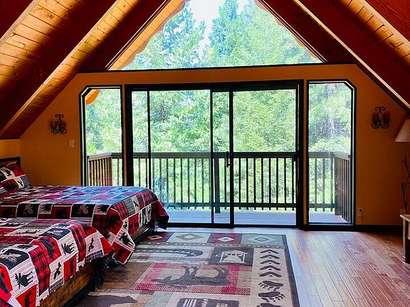 2nd image of 5827 Lupin Ln