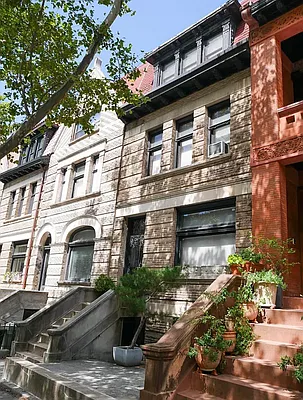 Rented by Oxford Property Group | media 32