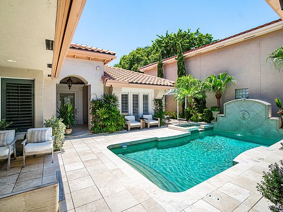 3rd image of 6206 NW 23rd St