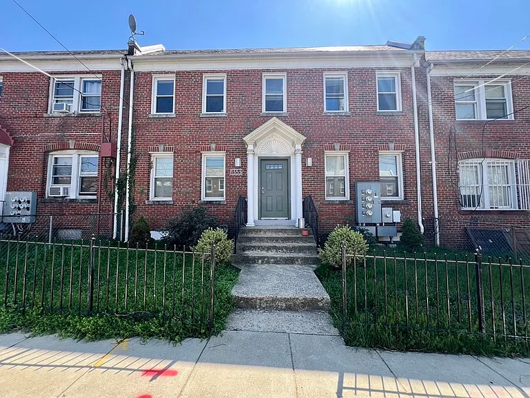 1353 Adams St NE #3 — Photo 20