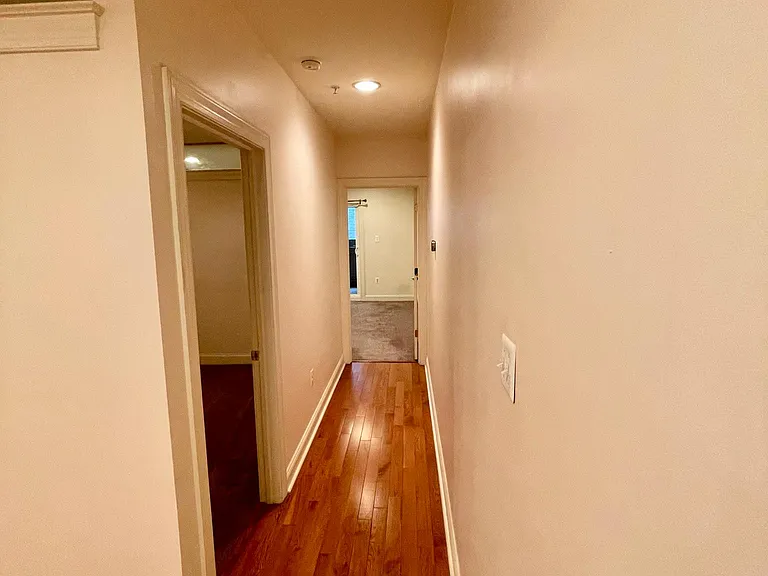 6 Strawberry St — Photo 9