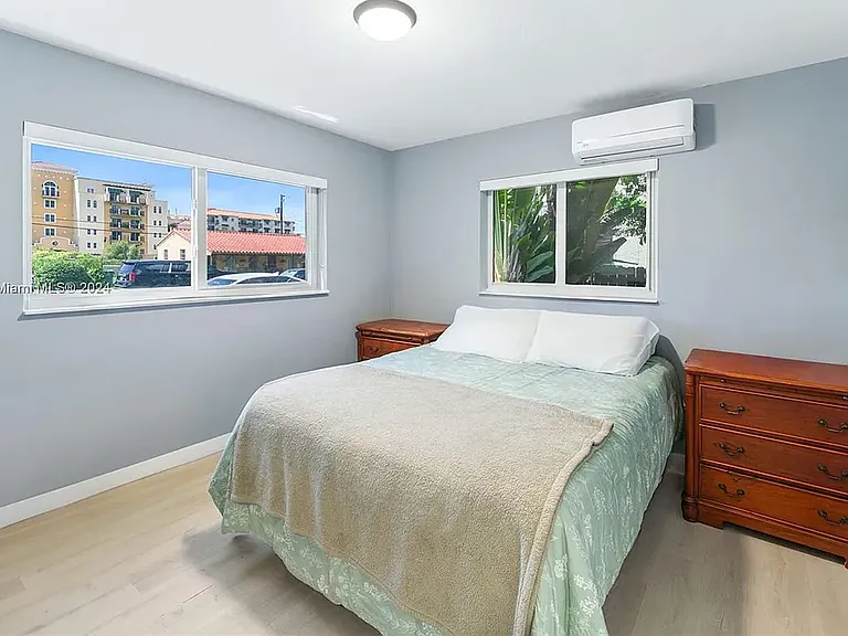 1620 SW 40th Ave #1 — Photo 18