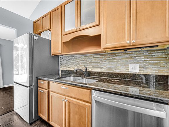 4th image of 1745 Bucknell Ct