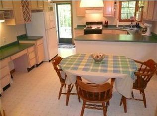 27 Old Port Rd, Kennebunk, ME 04043