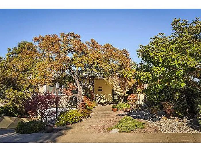 1449 6th Ave photo 1