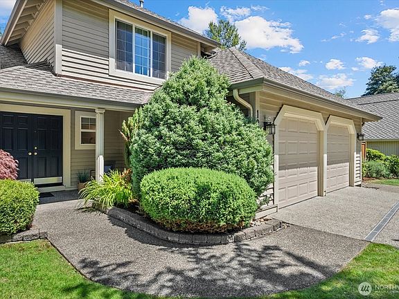 2nd image of 1030 NW Inneswood Drive
