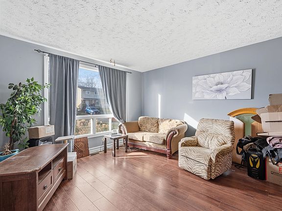 2nd image of 22 Brompton Rd