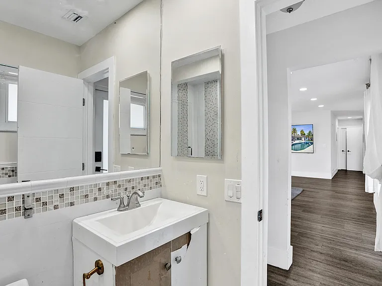 343 Layne Blvd — Photo 19