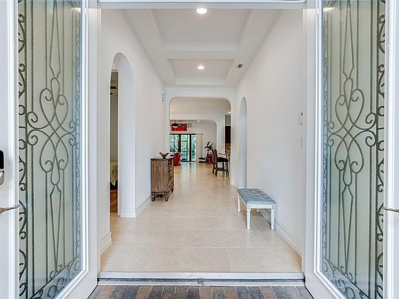 4th image of 9310 Meridian Drive