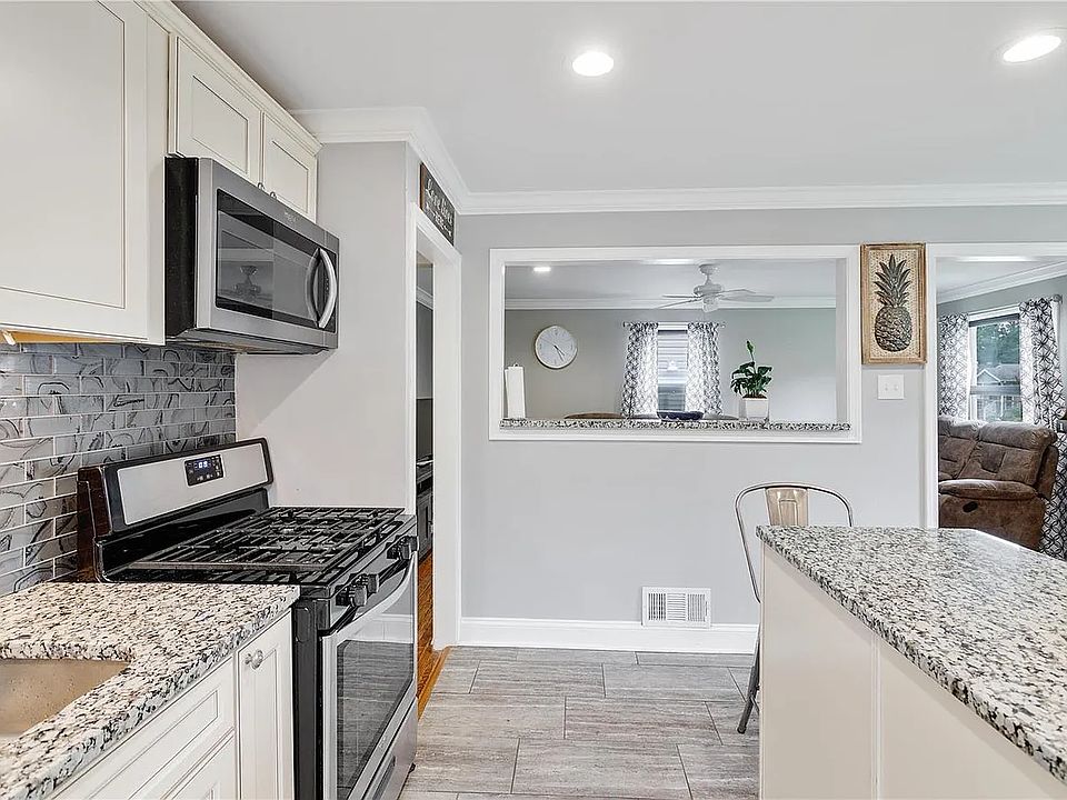 1st image of 1300 Fairmount Ct