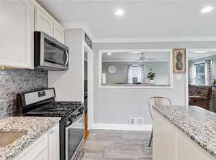 1300 Fairmount Ct, Saint Louis, MO 63139