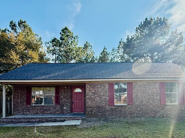 184 W Kenny Dr, Hinesville, GA 31313