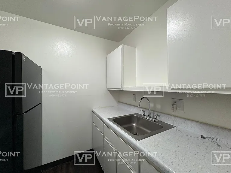 114 Victor St #16 — Photo 7