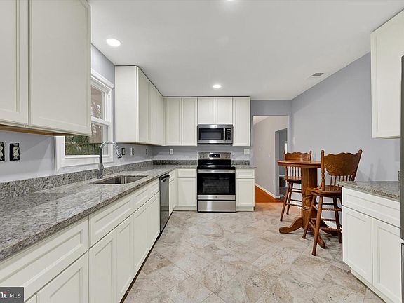 4th image of 27329 Jenny Hye Ln