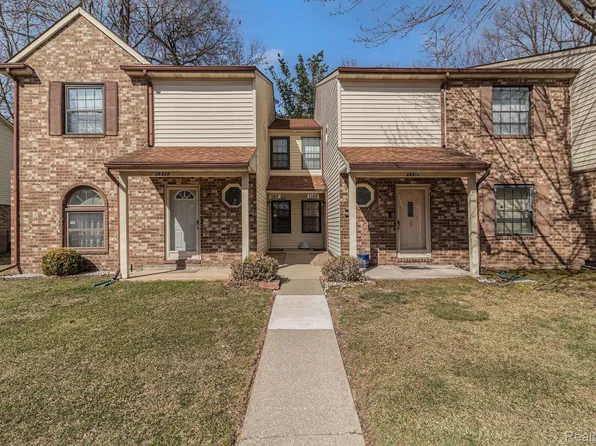 35826 Castlewood Ct, Westland, MI 48185