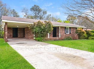 126 Amberwood Ln, Griffin, GA 30223