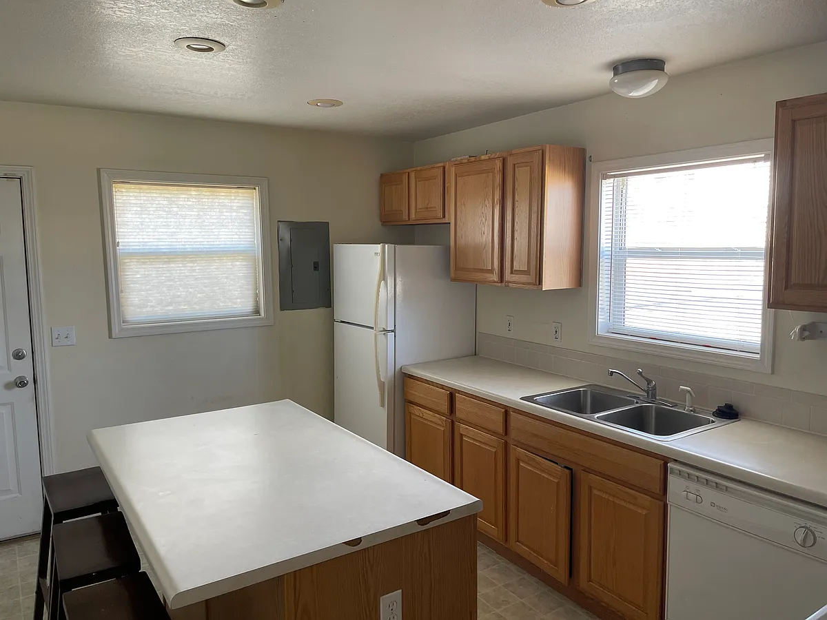 1A7CE8AF-F473-4C91-BA4D-CD442E9ABF60_03262022 - 4400 Rawhide Rd #105