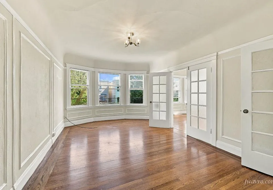 80 7th Ave #8