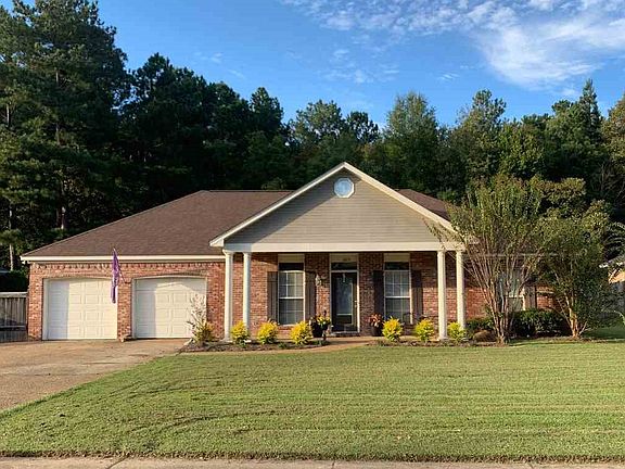 5th image of 1029 Riverchase North Dr