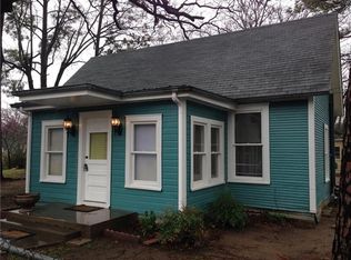 210 S Washington St, Cleburne, TX 76031