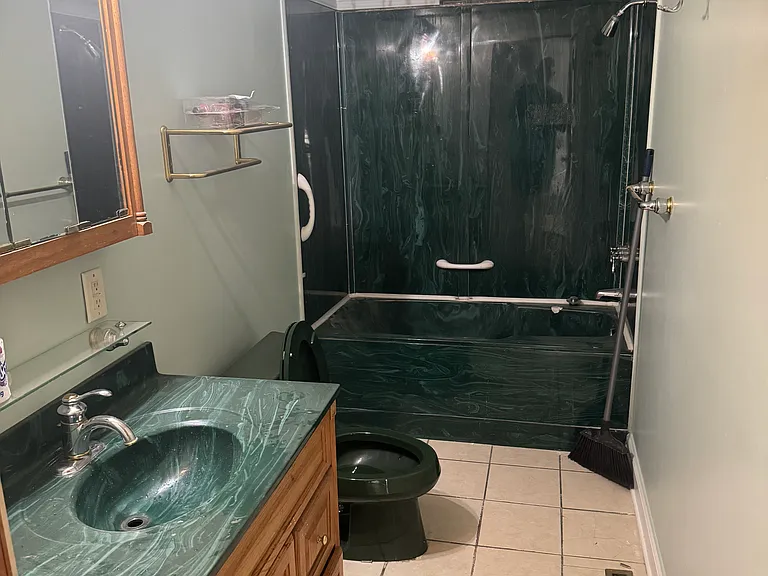 301 Chesapeake Ave #1 — Photo 7