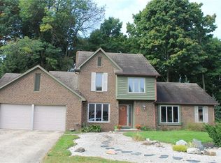 1103 Ridgeway Dr, Crawfordsville, IN 47933