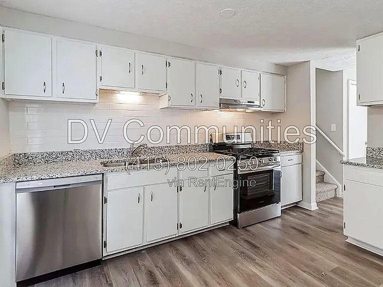 3531 Tewksbury Dr — Photo 2
