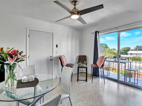 458 SW 9th St, Miami, FL