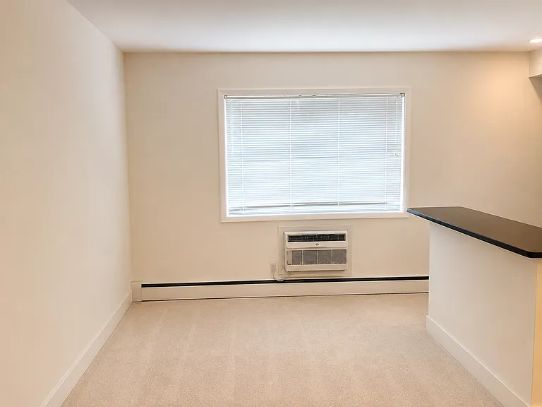 Foxhall Terrace — Photo 28