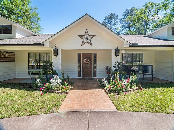 4th image of 1514 Spanish Moss Dr
