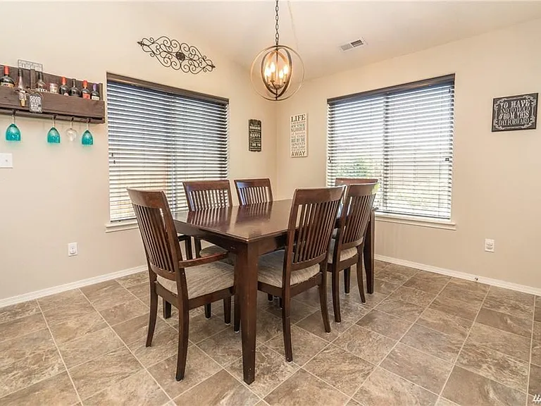 512 S Trillium Way — Photo 8