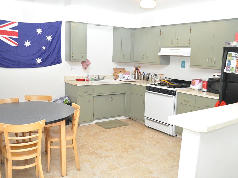 Kitchen and dining area. New floors