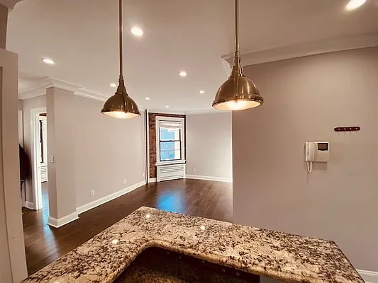 Rented by Silverstein Collection LLC  | media 8