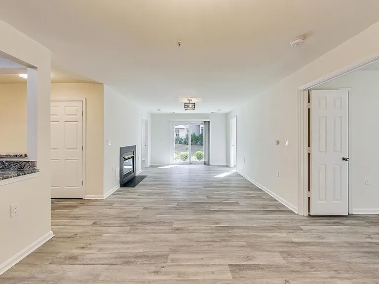 15300 Diamond Cove Ter #4 — Photo 12