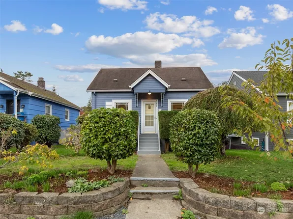 5221 25th Avenue SW, Seattle, WA 98106