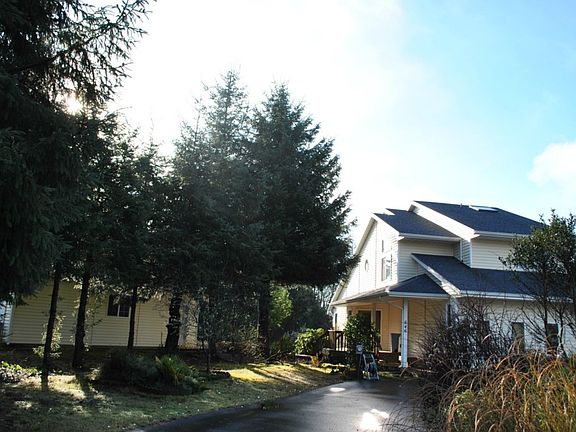 2nd image of 646 Skamokawa Ct SE