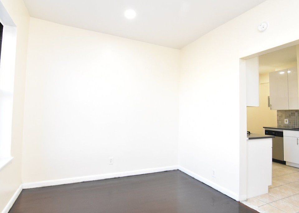 1st image of 219 W 145th St APT 25