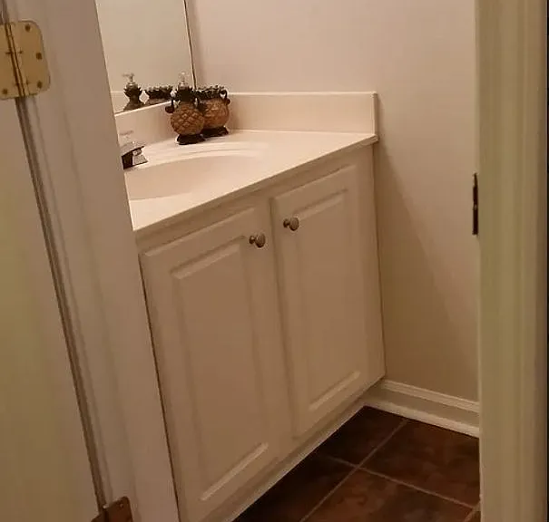 3423 Lathenview Ct — Photo 2