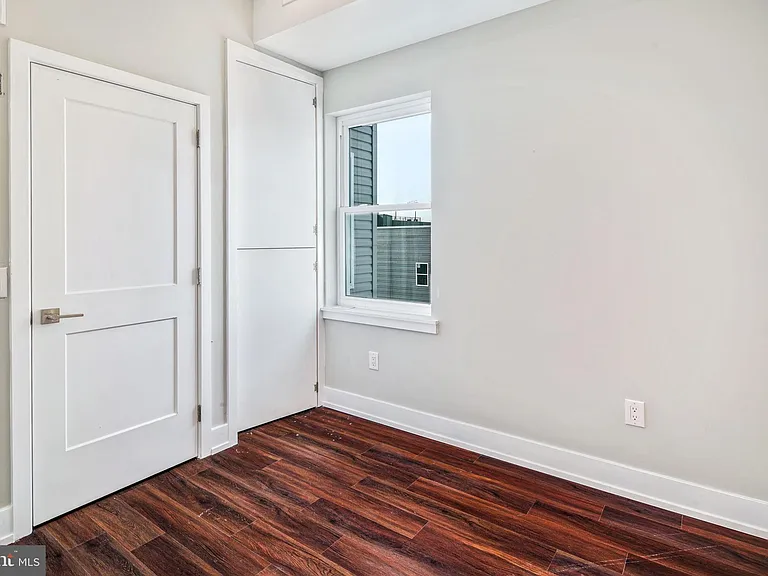 1527 Ridge Ave #1b 1b — Photo 16