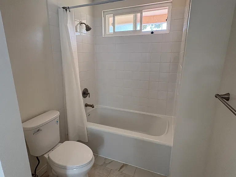 13115 Sundance Ave — Photo 9